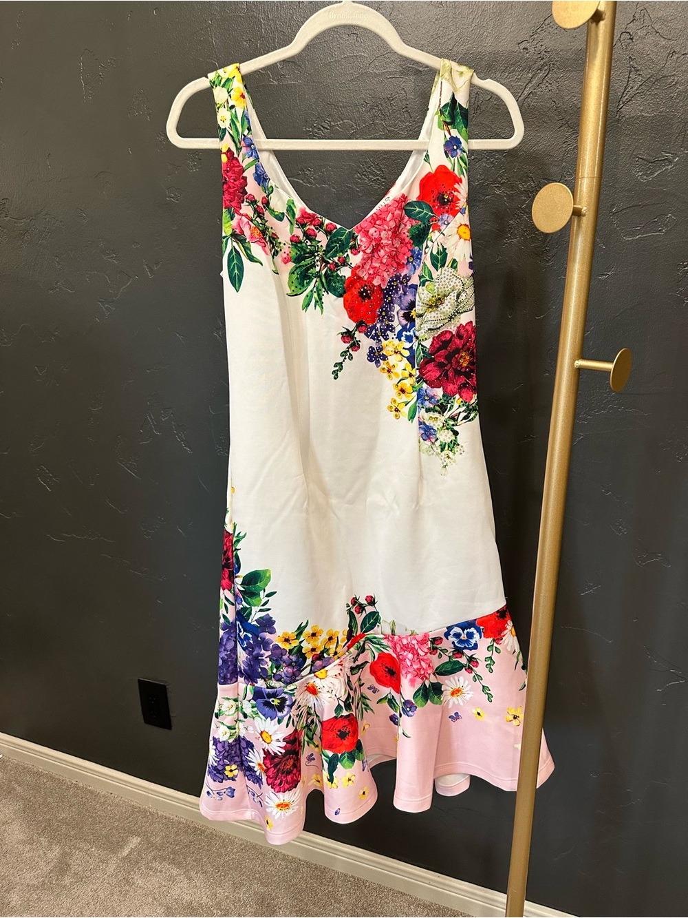 VENUS White Floral Embellished Sheath Dress